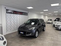 Grigio scuro Usata 2016 Ford Kuga Titanium SUV | 8900 € (Ottimo prezzo)