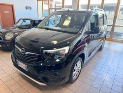 Nero Usata 2020 Opel Combo Life Innovation Monovolume | 17.900 € (Buon prezzo)