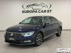 Blu/azzurro Usata 2016 VW Passat Executive Tre volumi | 14.500 € (Cara)