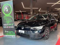 Nero Usata 2021 VW Golf VIII Style Tre volumi | 17.990 € (Buon prezzo)