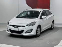 Bianco Usata 2013 Hyundai i30 Classic Station wagon | 6900 € (Buon prezzo)