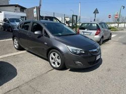 Grigio Usata 2010 Opel Astra Cosmo Tre volumi | 5990 € (Cara)
