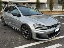 Grigio Usata 2017 VW Golf Tre volumi | 9000 € (Molto cara)