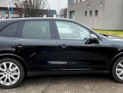 Nero Usata 2017 Porsche Cayenne Platinum Edition SUV | 37.400 € (Molto cara)