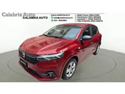 Rosso(met.) Usata 2022 Dacia Sandero Essentiel Due volumi | 10.500 € (Buon prezzo)