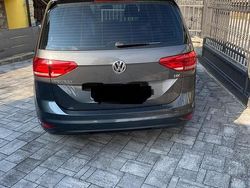 Grigio Usata 2016 VW Touran Monovolume | 20.000 € (Molto cara)