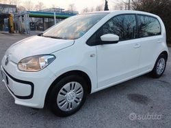 Usata 2015 VW up! Due volumi | 7500 € (Buon prezzo)