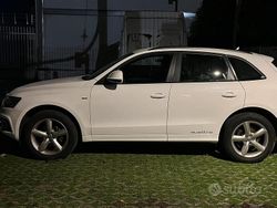 Bianco Usata 2009 Audi Q5 S-Line SUV | 12.500 € (Buon prezzo)