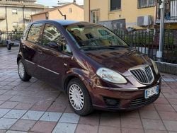 Bordo Usata 2009 Lancia Musa Monovolume | 2300 € (Buon prezzo)