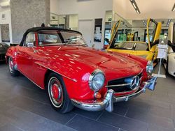 Rosso Usata 1962 Mercedes 190 Tre volumi | 158.900 €