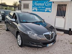 Grigio Usata 2009 Lancia Delta Due volumi | 1800 € (Buon prezzo)