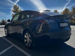Nero Usata 2023 Tesla Model Y SUV | 31.800 € (Buon prezzo)