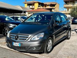 Grigio Usata 2010 Mercedes B180 Executive Monovolume | 4700 € (Buon prezzo)