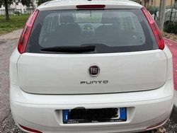 Usata 2016 Fiat Punto Street Tre volumi | 6200 € (Buon prezzo)