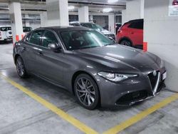 Grigio Usata 2021 Alfa Romeo Giulia Business Tre volumi | 29.500 € (Molto cara)