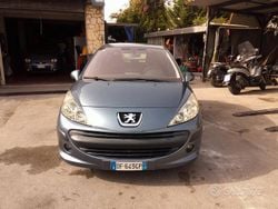 Nero Usata 2007 Peugeot 207 Tre volumi | 2699 € (Buon prezzo)