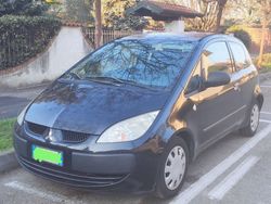 Nero Usata 2008 Mitsubishi Colt Due volumi | 2000 € (Buon prezzo)