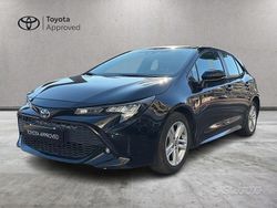 Nero Usata 2020 Toyota Corolla Active Tre volumi | 15.800 € (Buon prezzo)