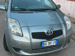 Grigio Usata 2006 Toyota Yaris Sol Due volumi | 3200 € (Cara)