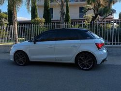 Bianco Usata 2015 Audi A1 Sport Tre volumi | 13.900 € (Molto cara)