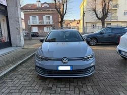 Grigio Usata 2022 VW Golf VIII Style | 23.490 € (Buon prezzo)