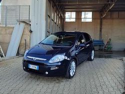 Nero Usata 2010 Fiat Punto Due volumi | 3699 € (Buon prezzo)