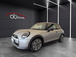 Grigio Usata 2024 Mini Cooper Classic Due volumi | 28.999 € (Cara)