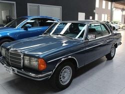 Blu Usata 1978 Mercedes 280 Due volumi | 39.000 €