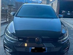 Grigio Usata 2018 VW Golf Tre volumi | 20.000 €