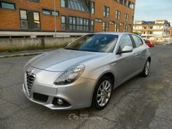 Argento Usata 2013 Alfa Romeo Giulietta Tre volumi | 7450 € (Buon prezzo)