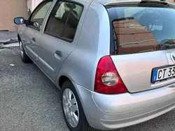 Usata 2005 Renault Clio II Due volumi | 1300 € (Super prezzo)