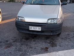 Grigio Usata 1999 Fiat Punto Due volumi | 499 € (Ottimo prezzo)