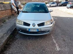 Grigio Usata 2005 Renault Mégane II Tre volumi | 650 € (Super prezzo)