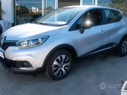 Grigio Usata 2019 Renault Captur Business SUV | 14.900 € (Cara)
