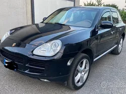 Usata 2005 Porsche Cayenne SUV | 10.000 € (Buon prezzo)