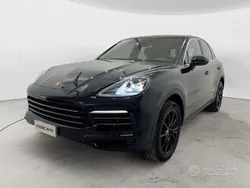 Blu/azzurro Usata 2018 Porsche Cayenne SUV | 51.800 € (Buon prezzo)