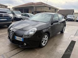 Nero Usata 2014 Alfa Romeo Giulietta Distinctive Tre volumi | 4500 € (Ottimo prezzo)