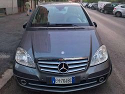 Grigio Usata 2011 Mercedes A160 Executive Monovolume | 3100 € (Buon prezzo)