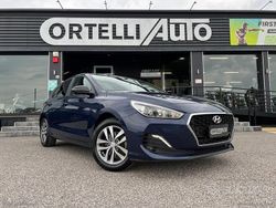 Blu zaffiro perlato Usata 2019 Hyundai i30 Tre volumi | 15.800 € (Buon prezzo)