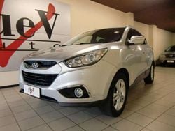 Argento metallizzato Usata 2012 Hyundai ix35 Style SUV | 8000 € (Cara)