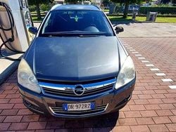 Grigio Usata 2007 Opel Astra Club Station wagon | 800 € (Ottimo prezzo)