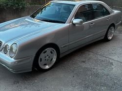 Grigio Usata 2000 Mercedes E320 Tre volumi | 7900 €