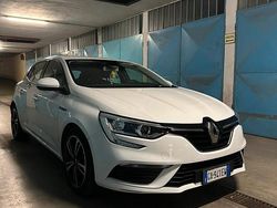 Bianco Usata 2020 Renault Mégane IV Tre volumi | 13.000 € (Ottimo prezzo)