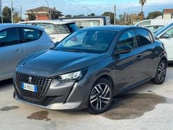 Grigio Usata 2022 Peugeot 208 Allure Due volumi | 13.500 € (Buon prezzo)