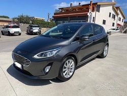 Grigio Usata 2018 Ford Fiesta ST-Line Due volumi | 8900 € (Ottimo prezzo)