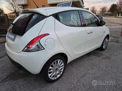 Bianco Usata 2016 Lancia Ypsilon Due volumi | 7900 € (Buon prezzo)
