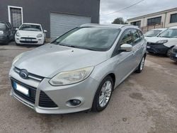 Grigio Usata 2011 Ford Focus Station wagon | 5800 € (Buon prezzo)