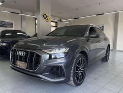 Grigio Usata 2019 Audi Q8 S-Line SUV | 41.890 € (Buon prezzo)