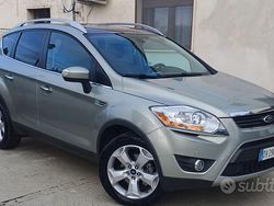 Grigio Usata 2009 Ford Kuga SUV | 6500 € (Buon prezzo)