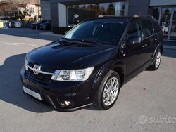 Grigio scuro Usata 2015 Fiat Freemont Lounge SUV | 9900 € (Molto cara)